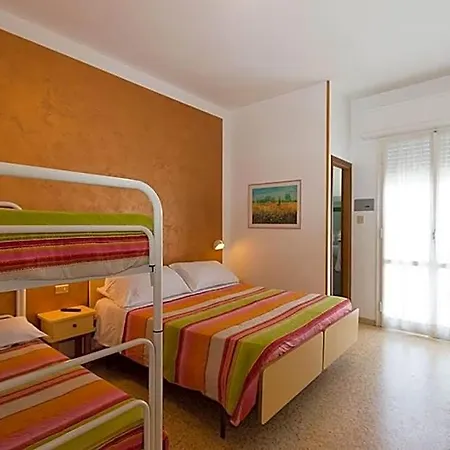 Hotel Cosmos