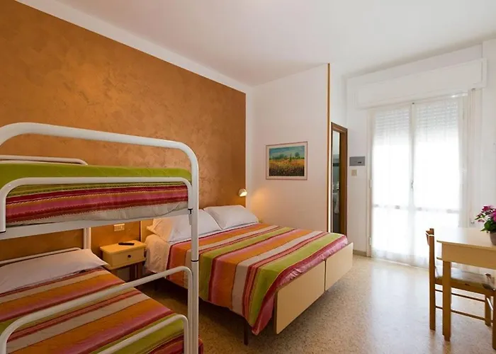Hotel Cosmos