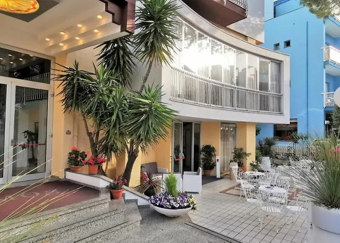Hotel Cosmos 3*